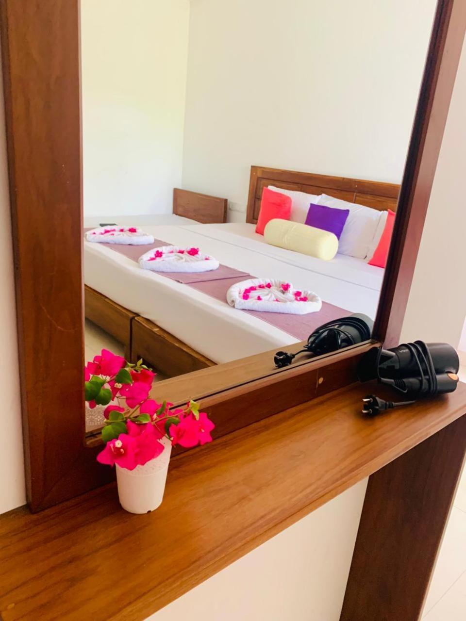Eden Grand Hotel Дамбула Екстериор снимка